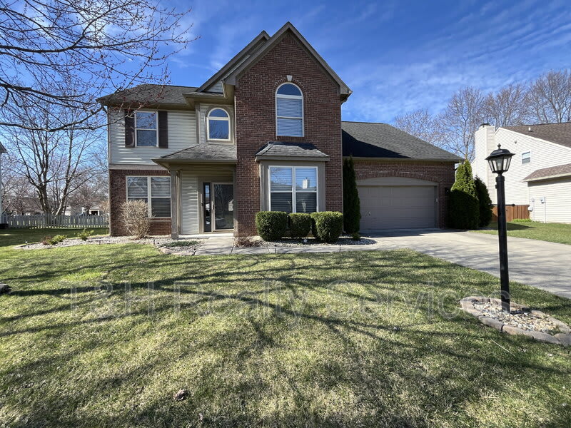 10012 Ashbury Circle