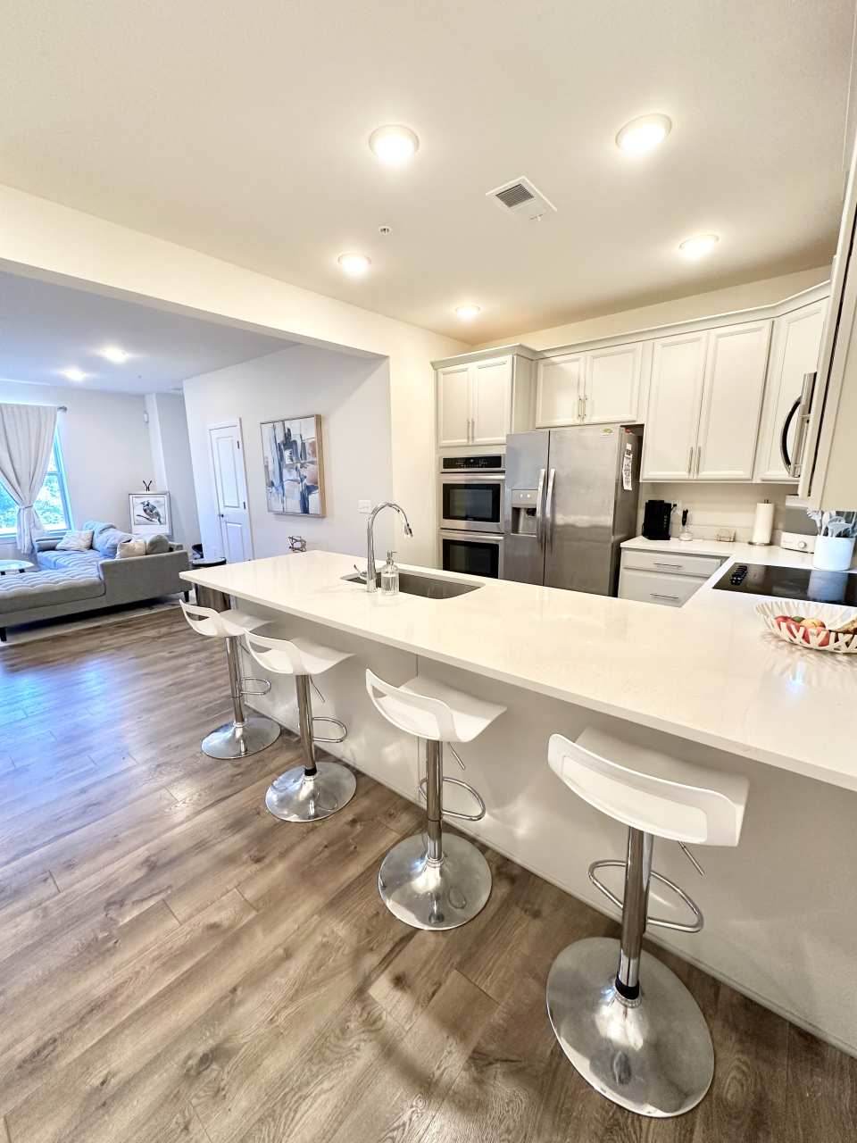 10338 Ratcliffe Trail