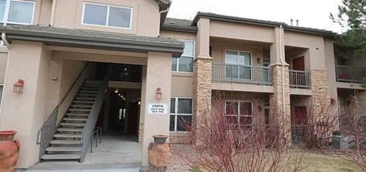 2 Bedroom 2 Bath 2 Car Garage Condo in Braodmore Area