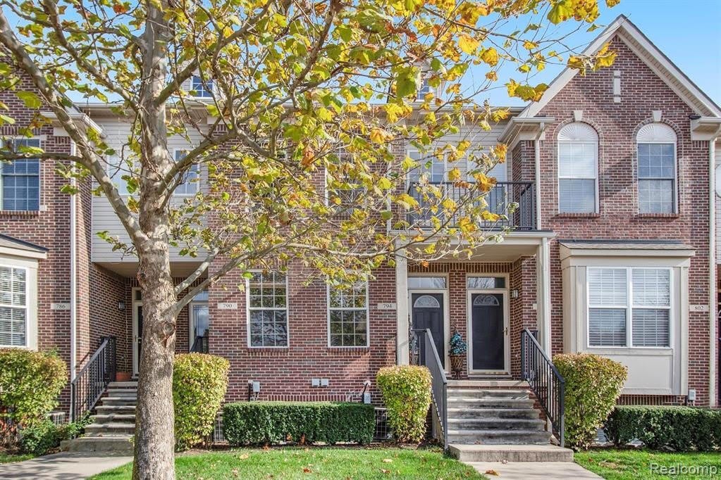 794 Summerfield Drive