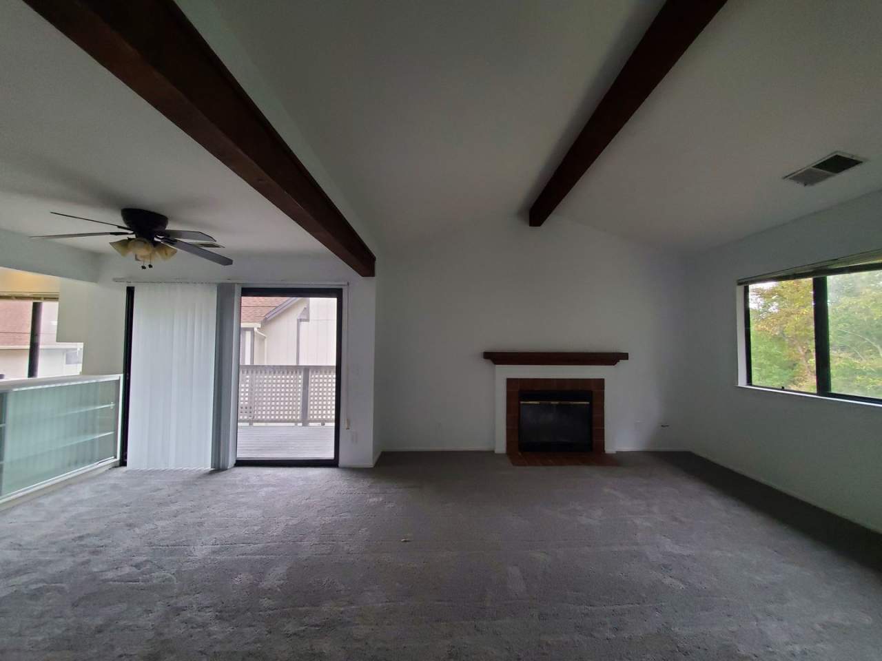 Update 2x2 Condo in Ideal Novato Location