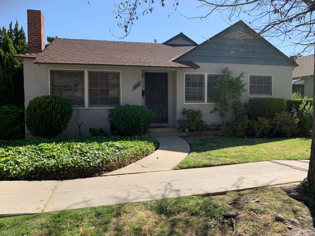 Beautiful Cottage Style Front Unit of Sherman Oaks Duplex! Ready for Move In!
