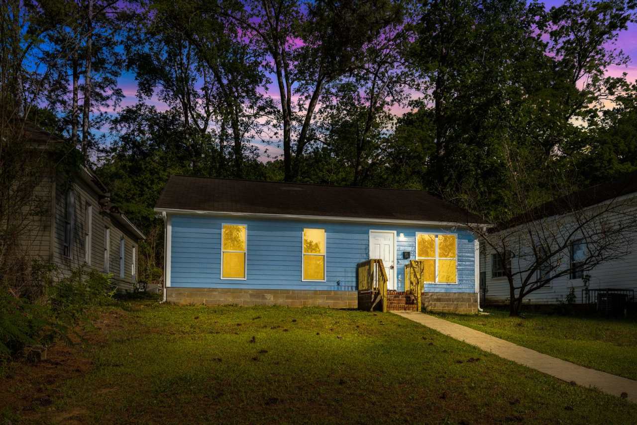 Beautifully Renovated 3 Bedroom 2 Bath Home Available now!