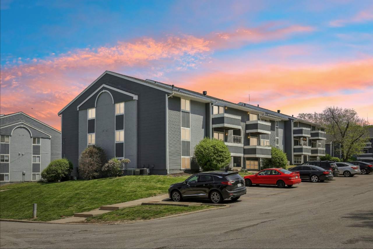 University Villa Apartments