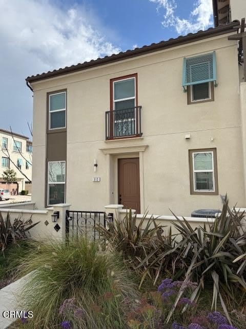 312 Dominguez Street