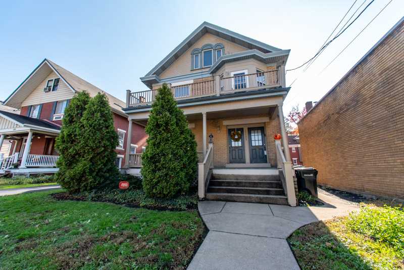 2711 Observatory Avenue