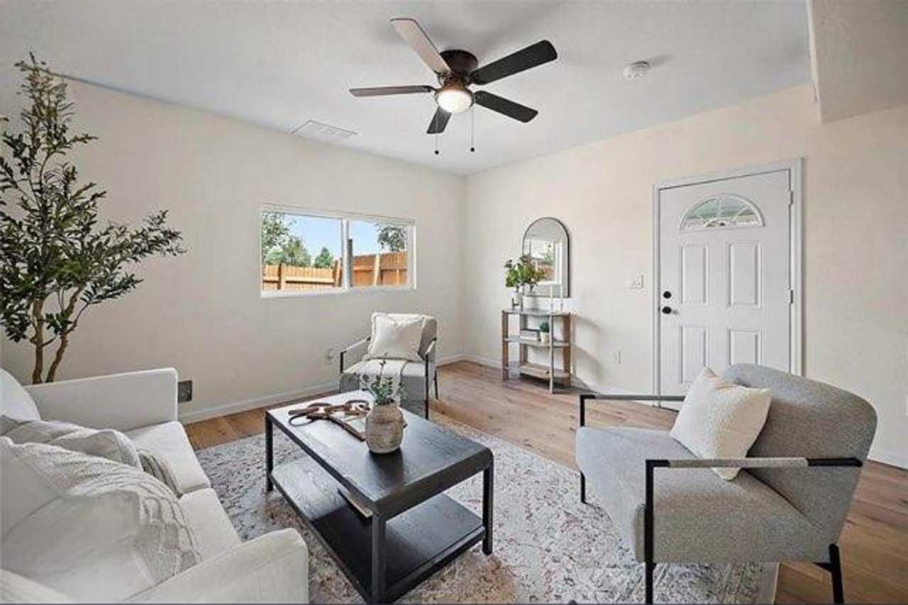 Historic Hillside 2 Bedroom 2 Bathroom