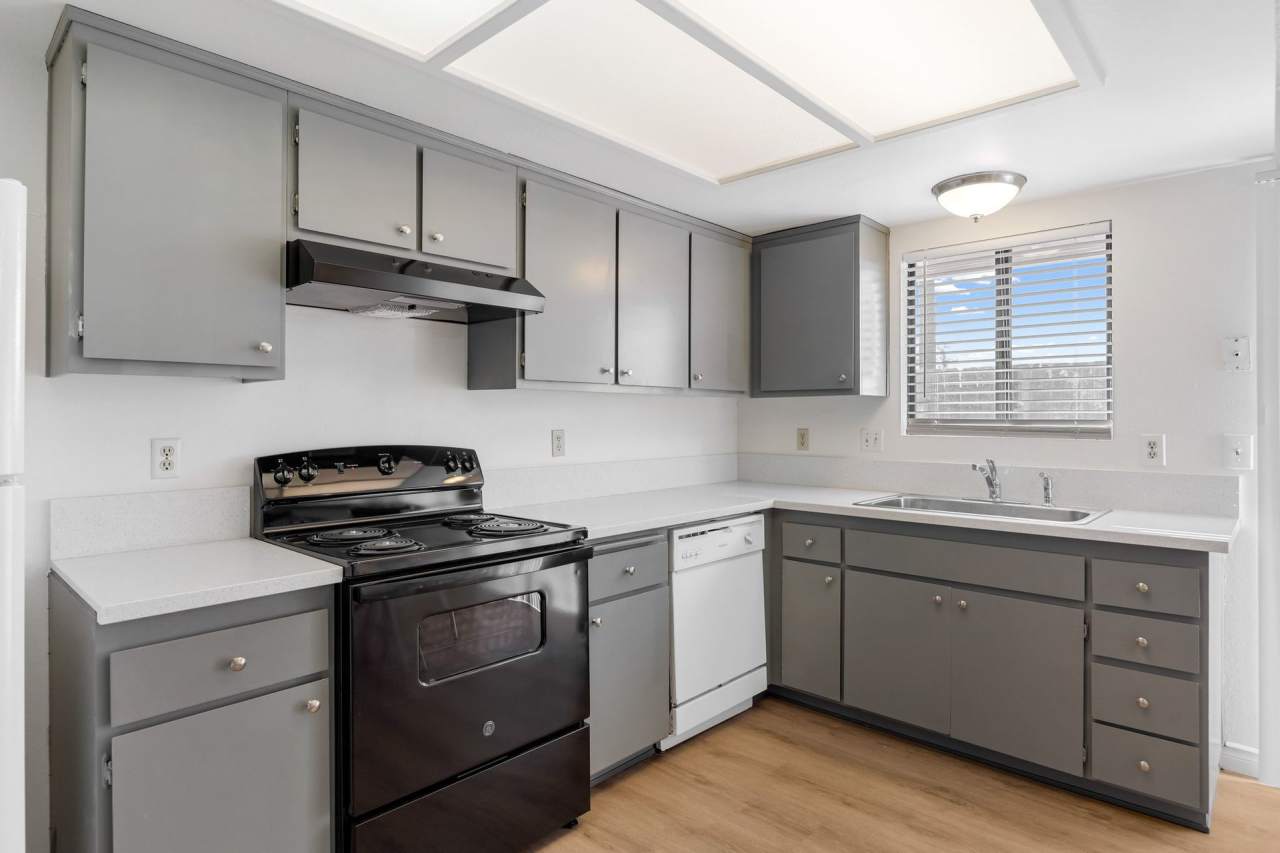 15360 Sequoia Street