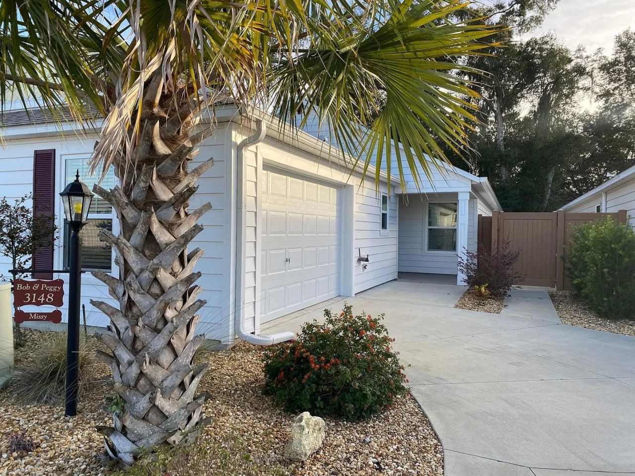 Lovely 3 + 2 Unfurnished ANNUAL Lease In the Village of Fenney