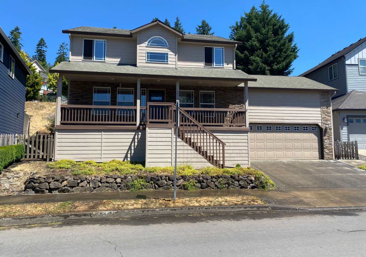 Beautiful Home for Lease in Lookout Ridge - 2522 W 10th St