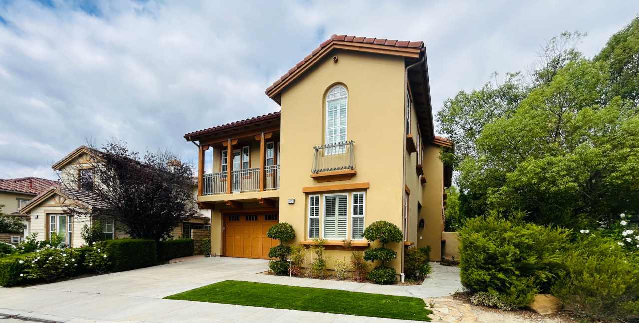 Lush and Lavish 4-Bedroom 4-Bathroom Neatly Tucked Away In The Colony At Calabasas