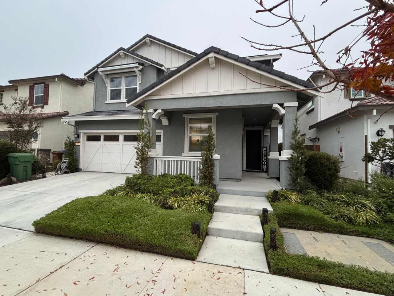 Gorgeous New home with 4 bed/2.5 bath in Brentwood