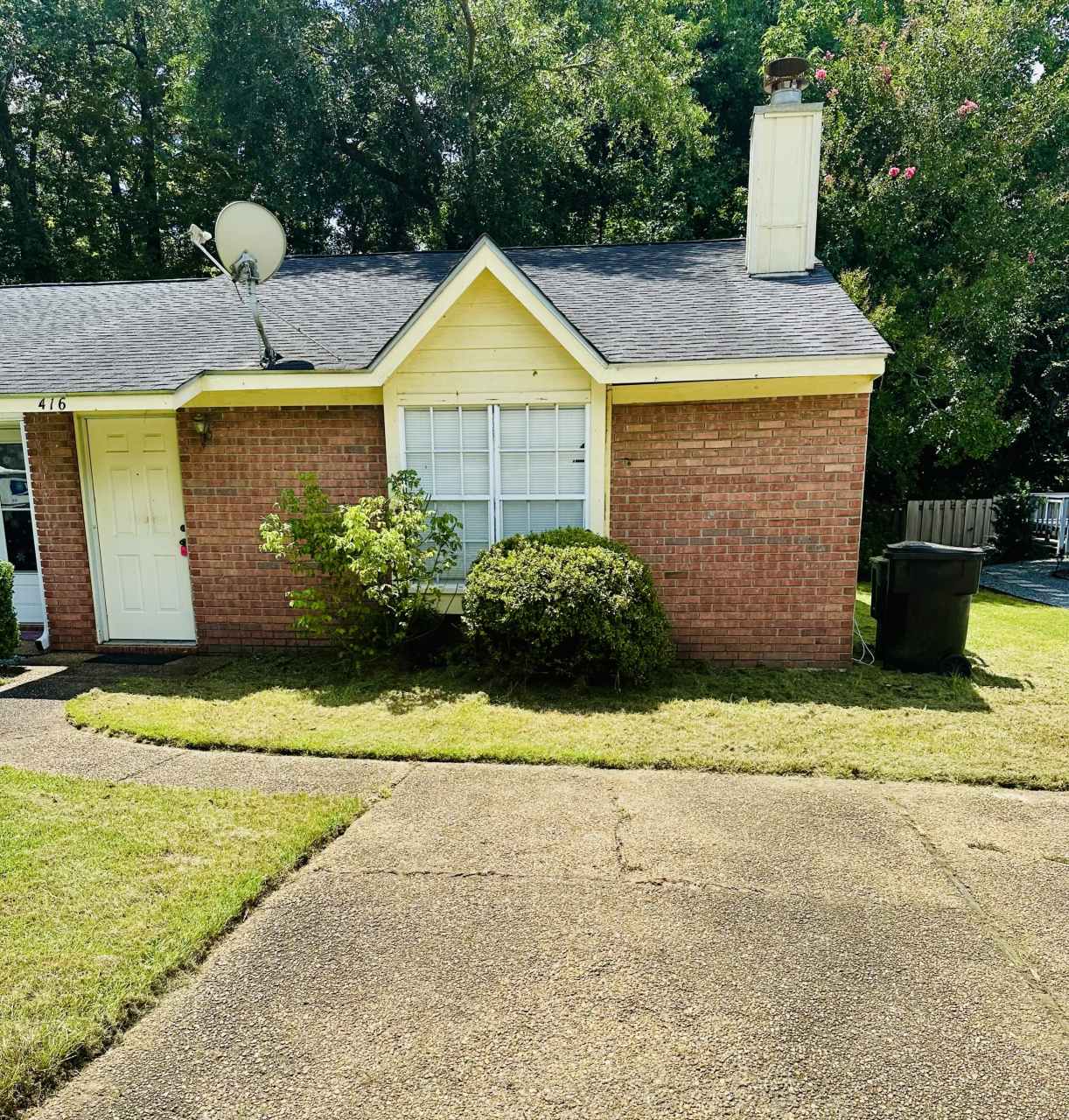 416 Richview Park Circle West - 1