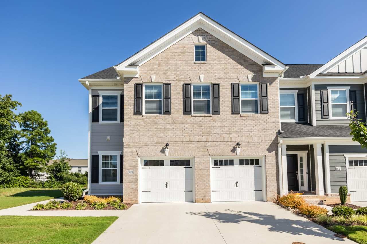 Beautiful 3 Bedroom Home on Corner Lot in Henrico County ***Available NOW!!!***