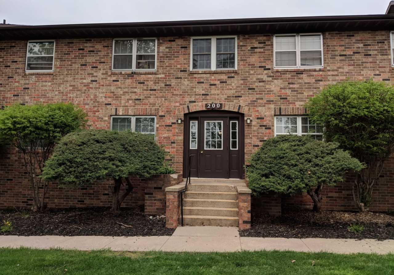 2 bedroom condo in Coralville