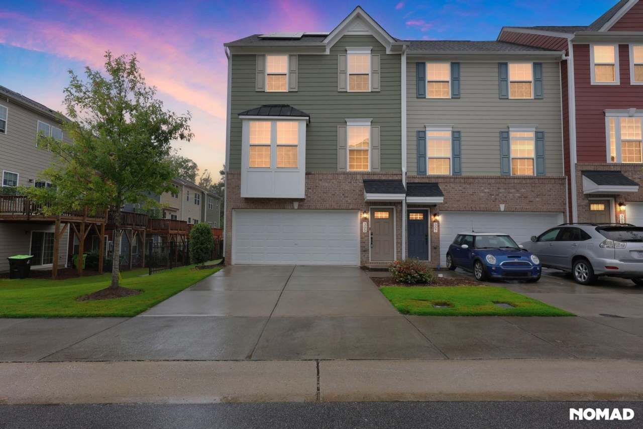 Stunning 4BR Townhome in Durham