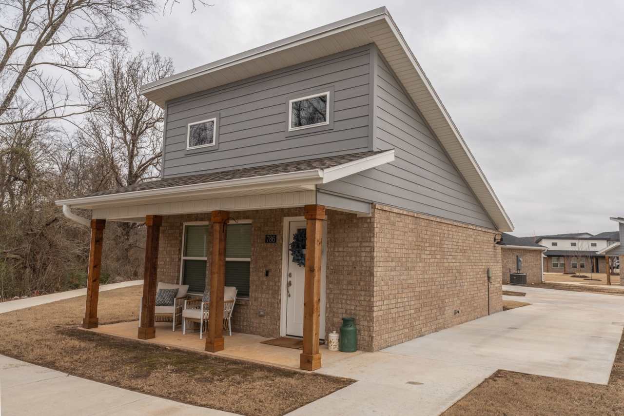 1 bedroom 1 bath home!