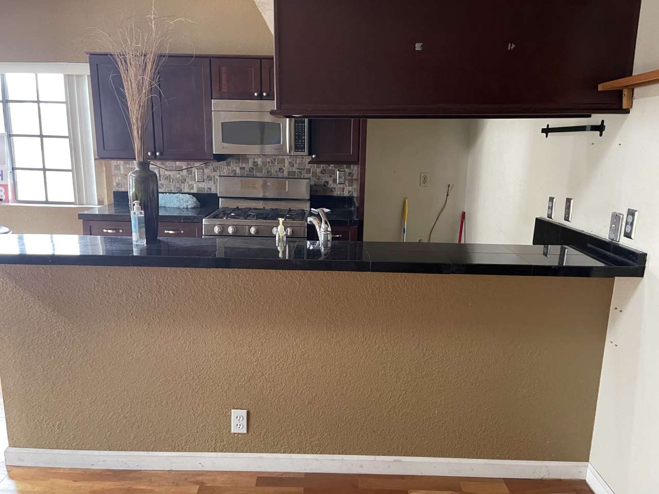 15946 Vanowen Street