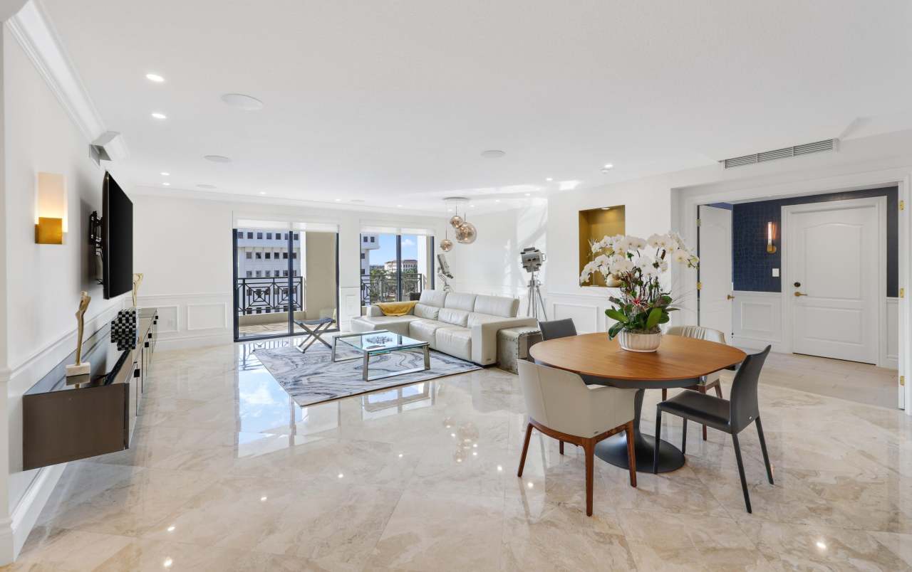 200 E Palmetto Park Road