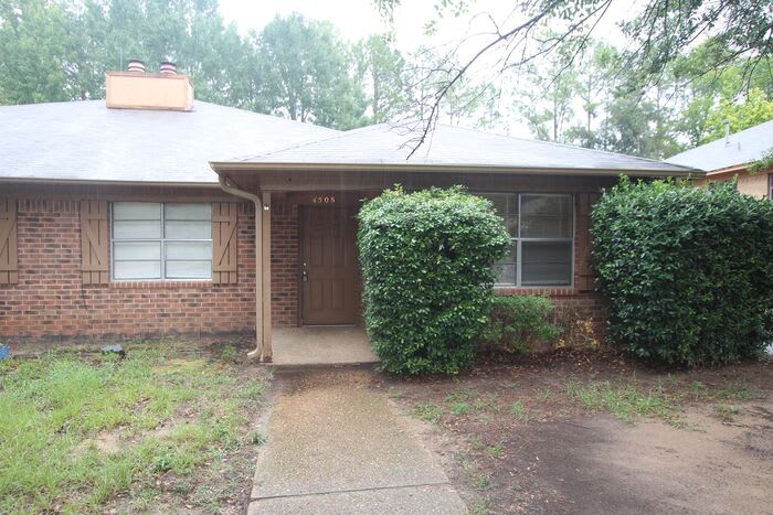 4508 Edinburgh Drive