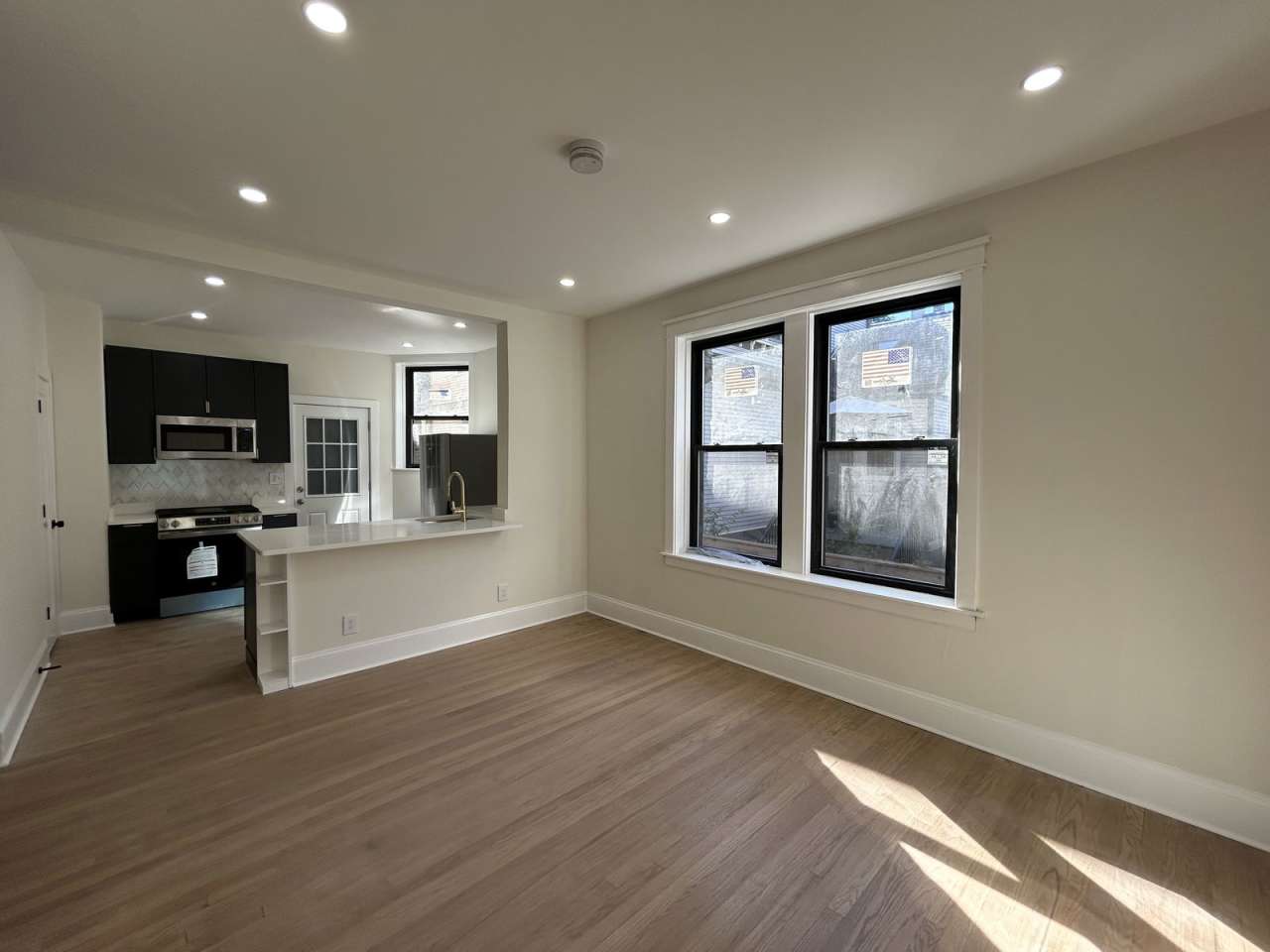 4638 North Hamilton Avenue