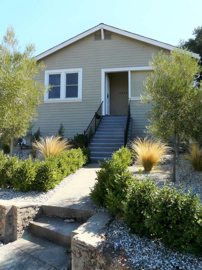 Updated 2 Bedrooms, 1 Bath Alta Heights Home Near Downtown Napa