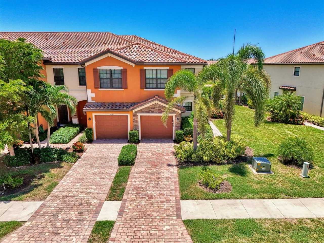 20210 LAGENTE CIRCLE