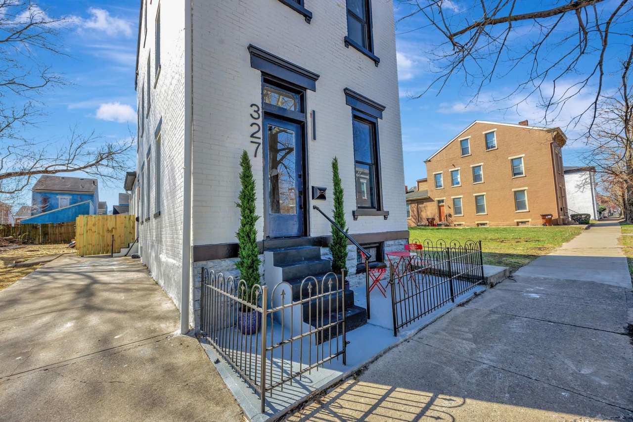 327 E Martin Luther King Jr Blvd