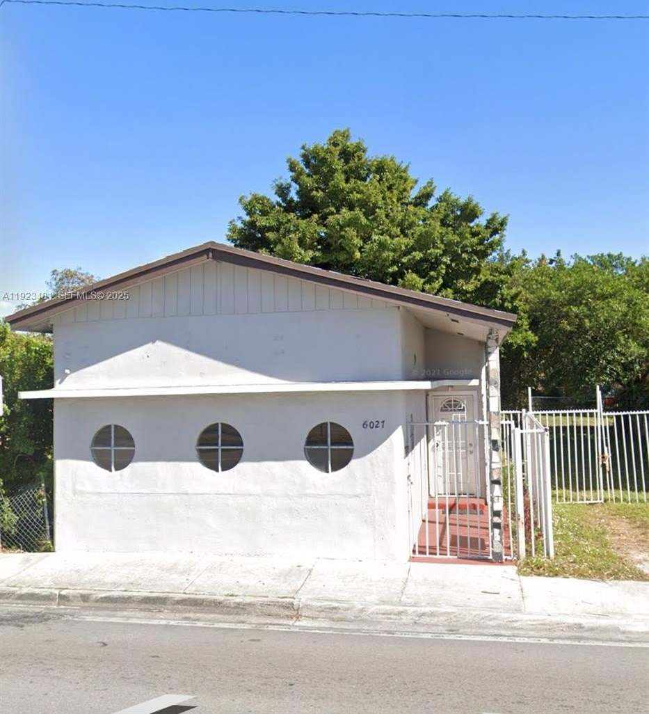 6027 NW 22nd Ave