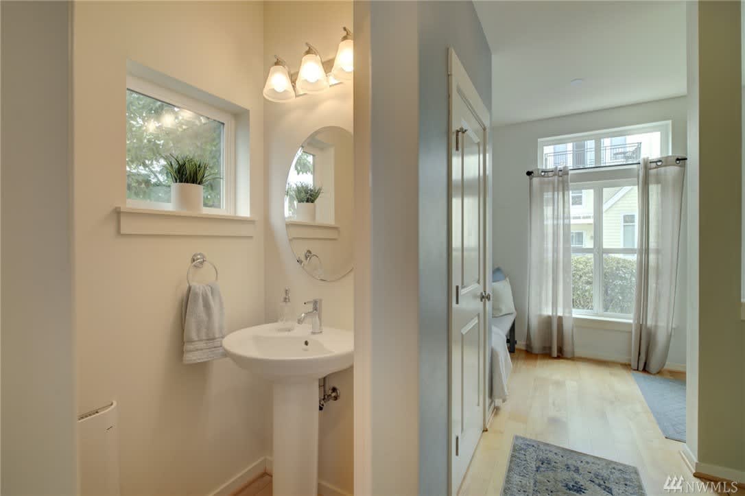 1957 18th Avenue Northeast