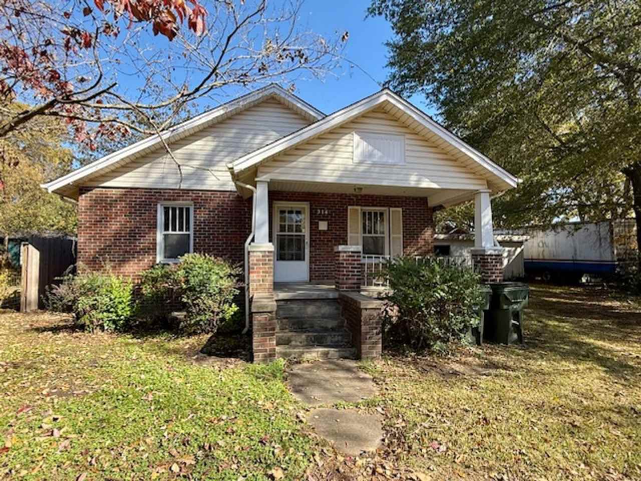 Charming 3-Bedroom Home in the Heart of Burlington