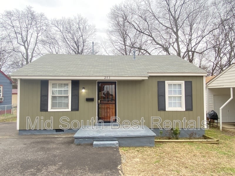 253 W. Norwood (Riverside)