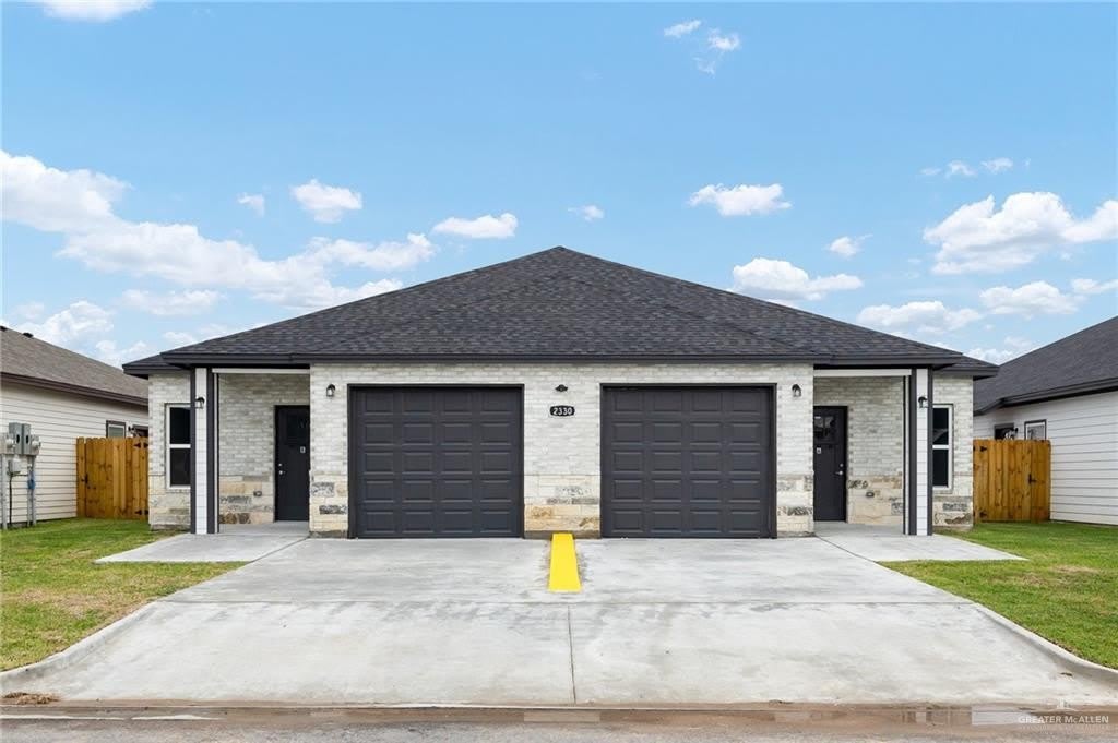 2330 N Valley Circle