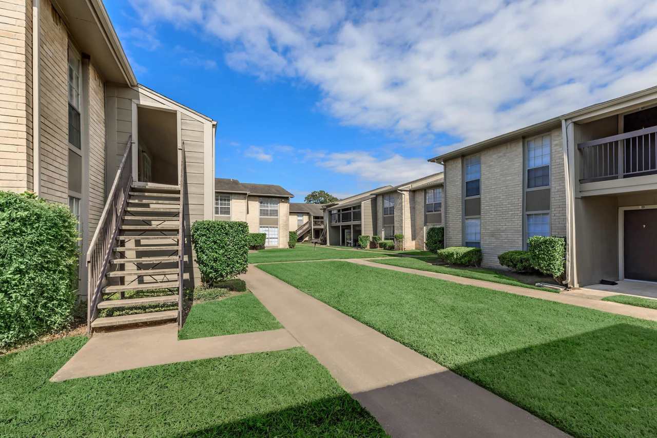 Vanderbilt Apartments
