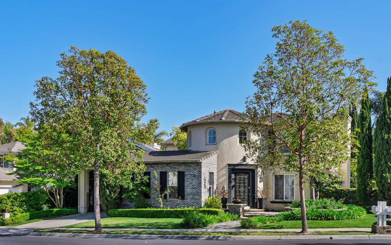 Luxury Living in San Clemente – 5 Bed, 3.5 Bath Dream Home in Forster Ranch