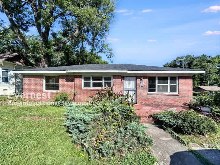 8048 2nd Avenue South