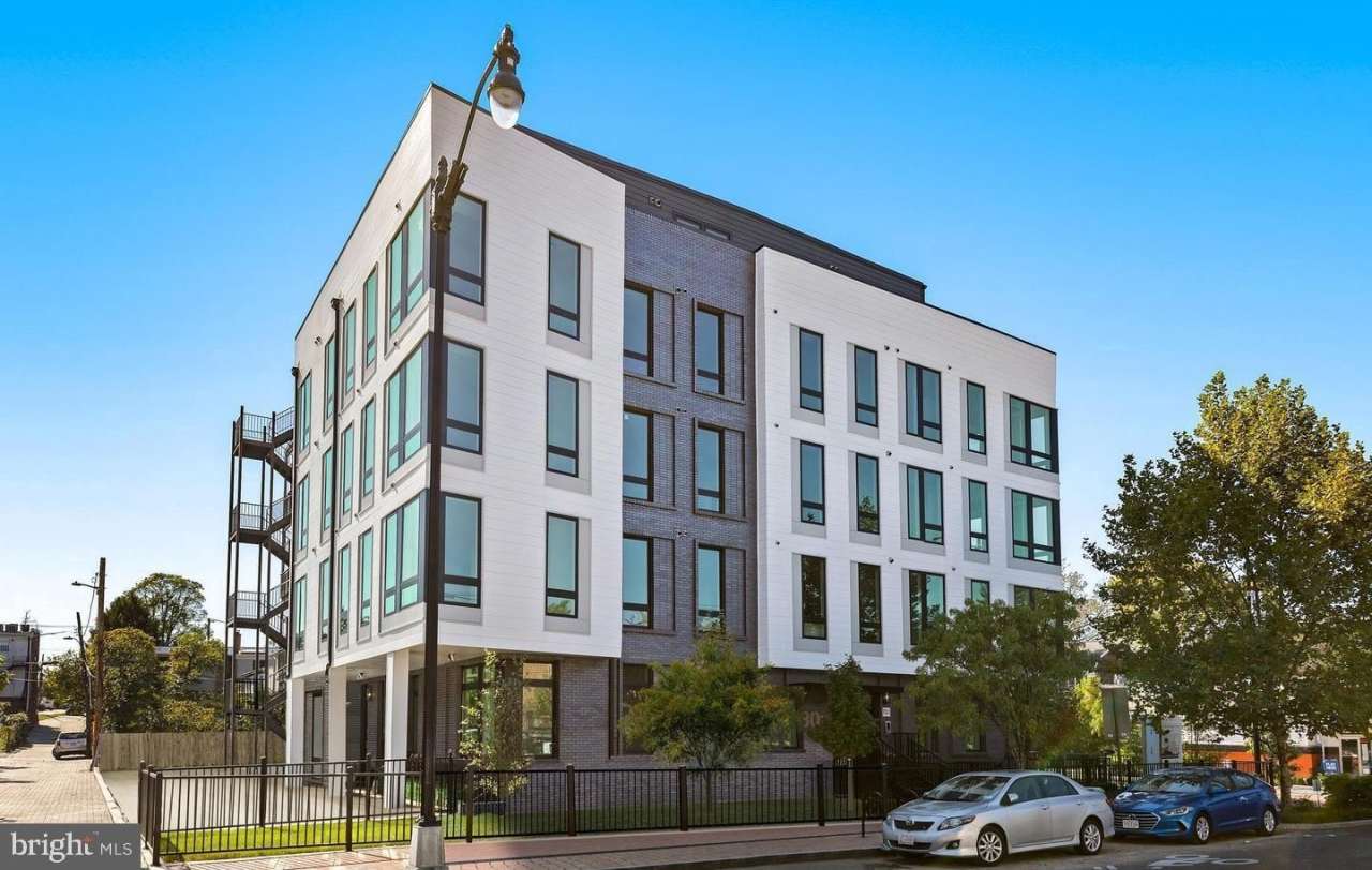 30 KENNEDY Street NW unit: 14