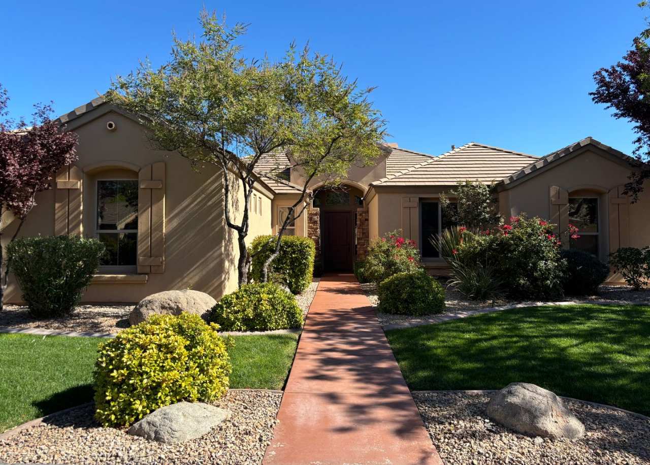 Coral Canyon on Golf Course with POOL- FURNISHED  UNFURISNHED OPTION