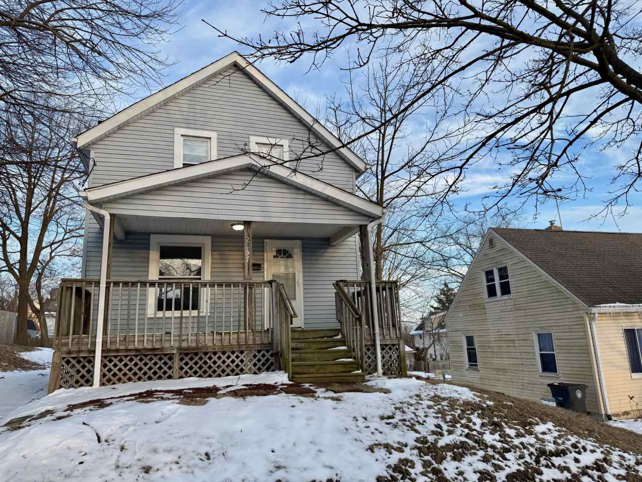 2157 10th Street Southwest