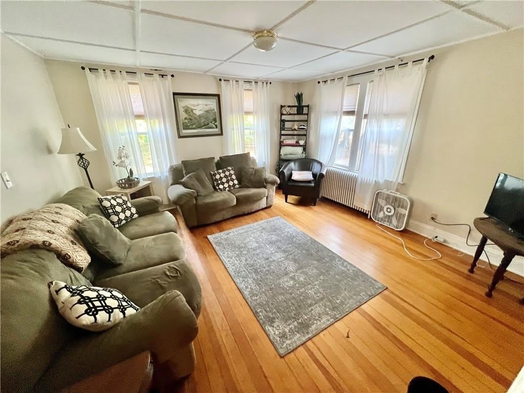 327 Spring Street unit: 2