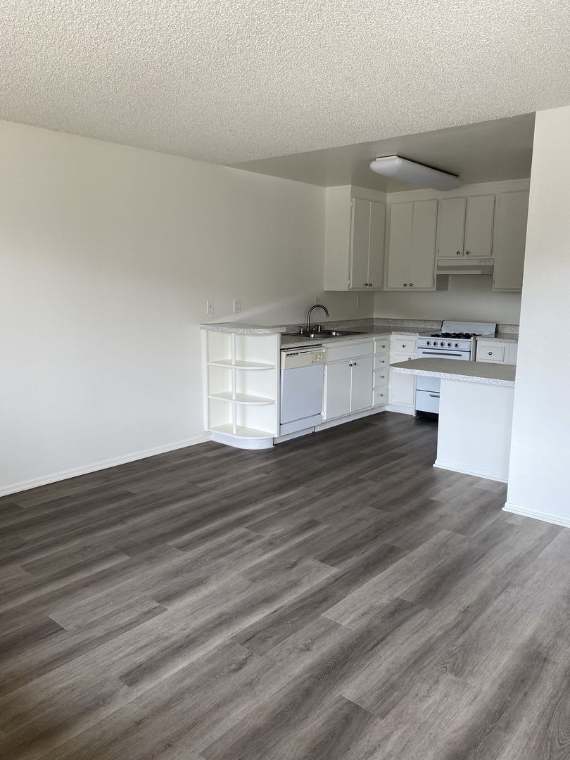 170 Amberway Apartments