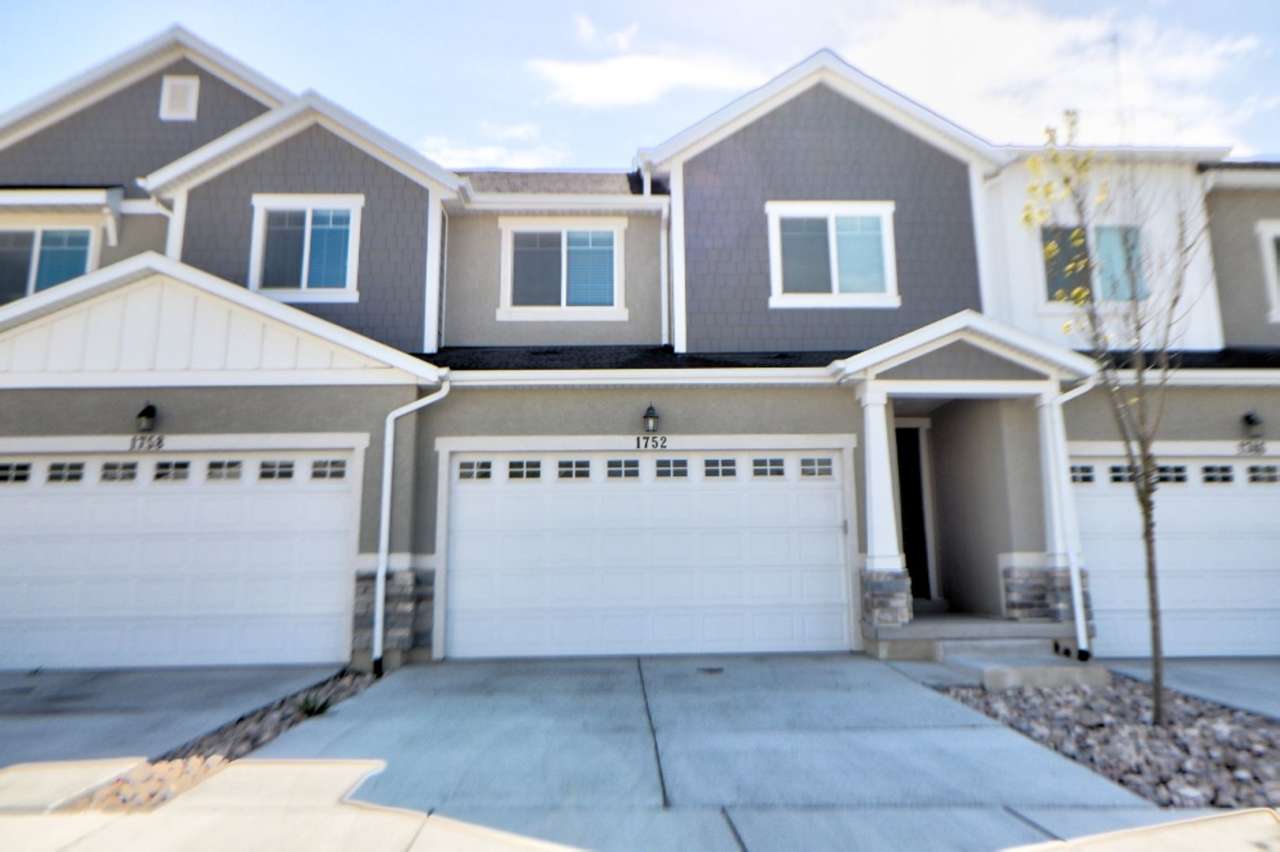 4 Bedroom Exchange Townhome