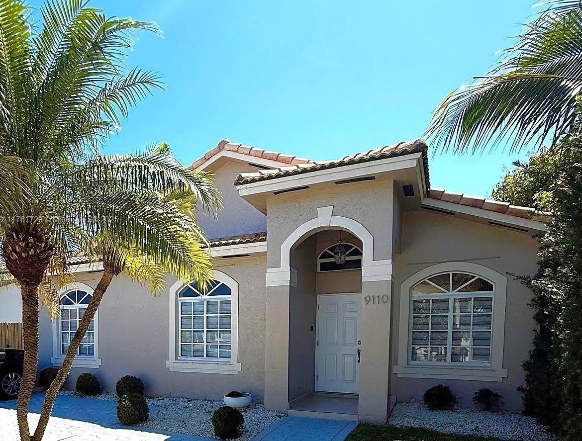 9110 NW 145th Ln