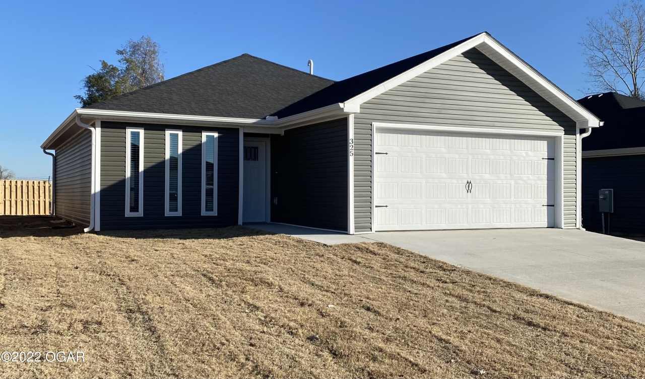 325 Eagle Edge Avenue