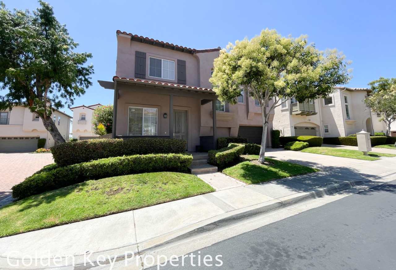 3BR/2.5BA home in Aviara! Gated Community of Marea!