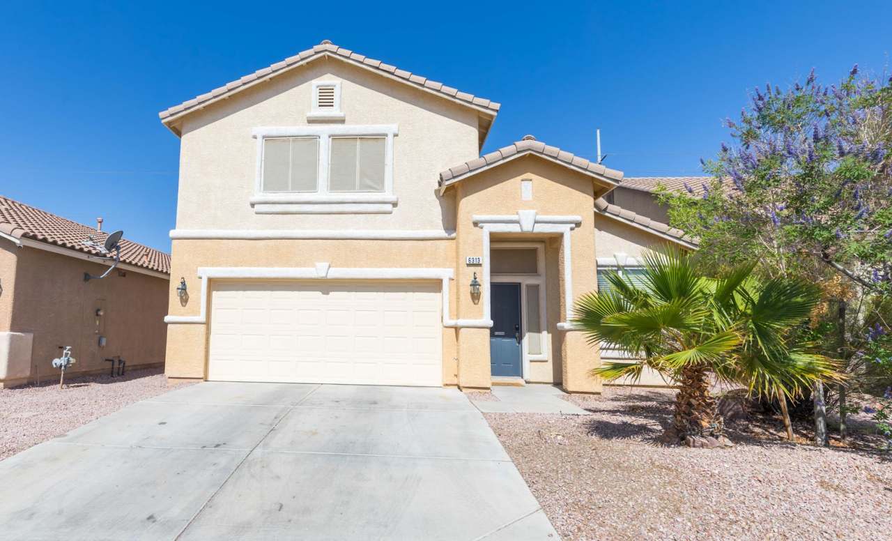 Spacious 3-Bedroom, 2.5-Bath Two-Story Home in North Las Vegas!