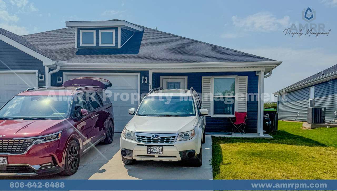 3-Bedroom Home In Suburban-Style Neighborhood!