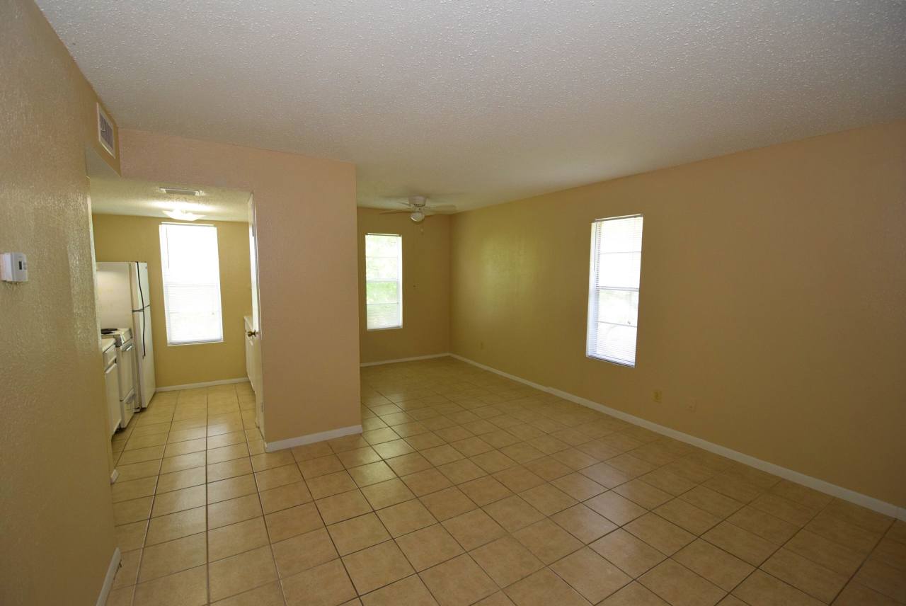 2733 Waldron Rd