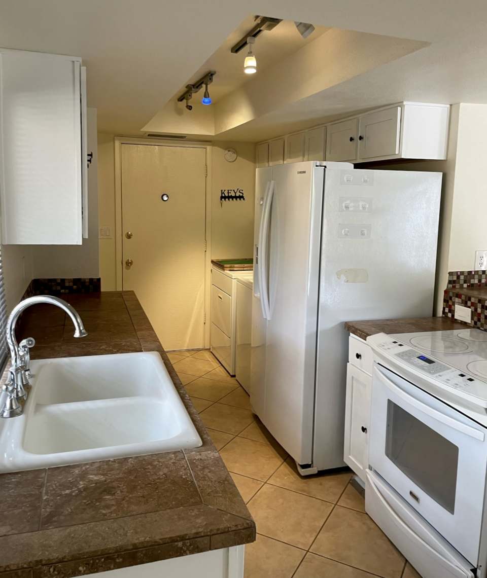 10431 N. 11th Street #3 - 1