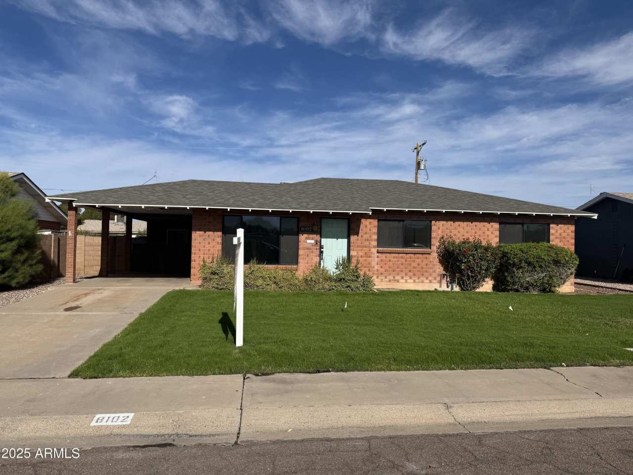 8102 E WHITTON Avenue